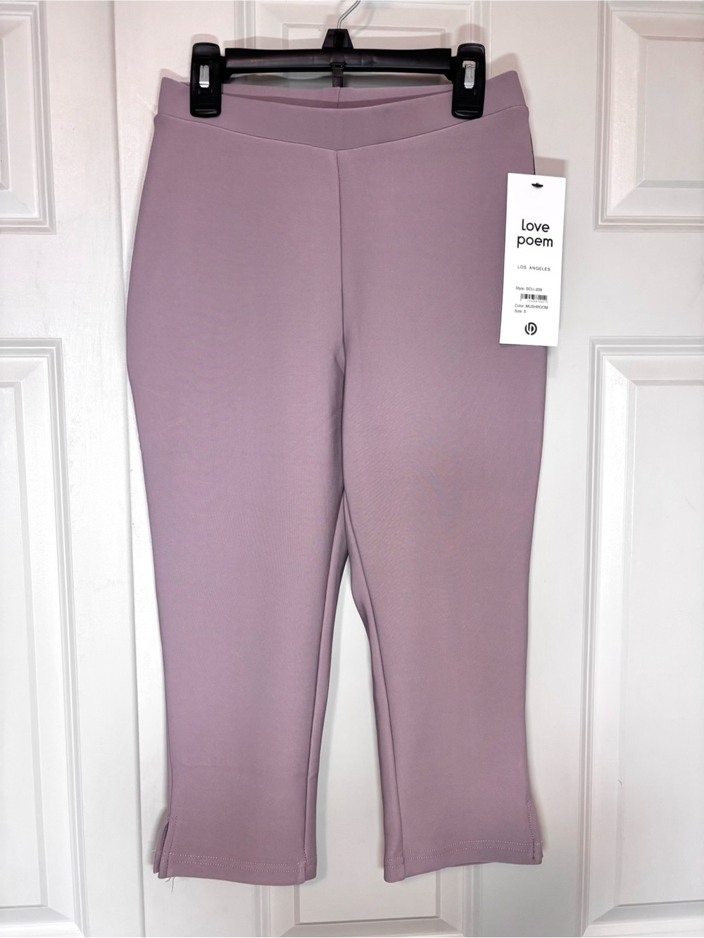 Cropped Capri Leggings